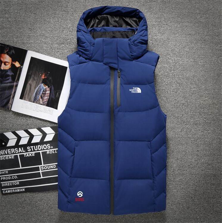 The North Face Men's Outwear 56